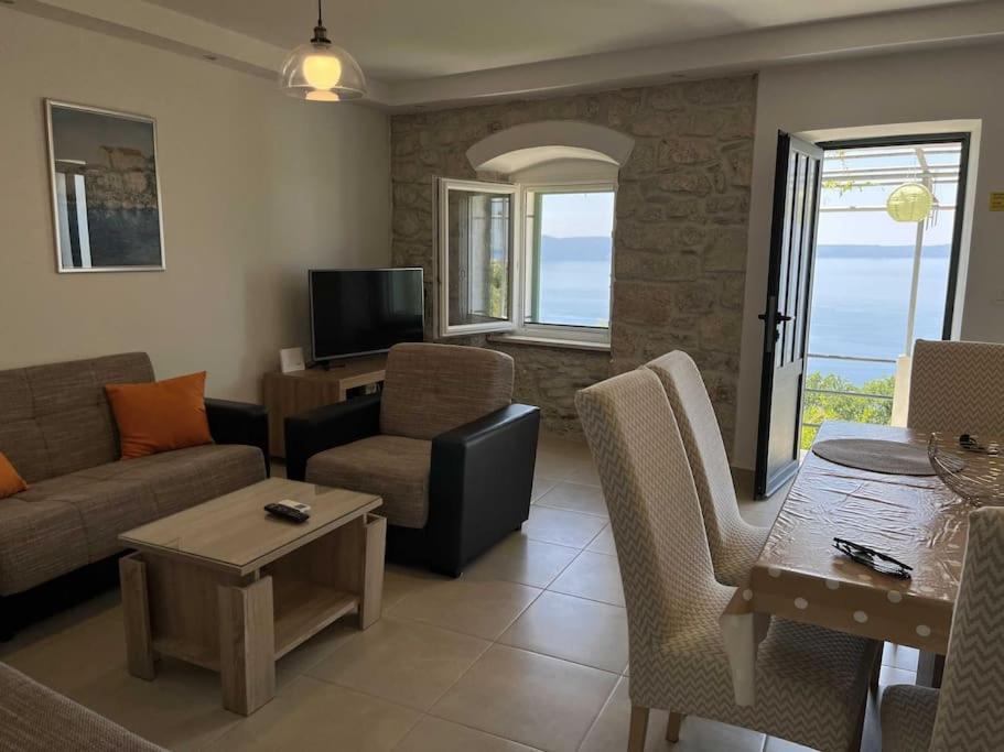 Holiday Home Aria 포드고라 외부 사진