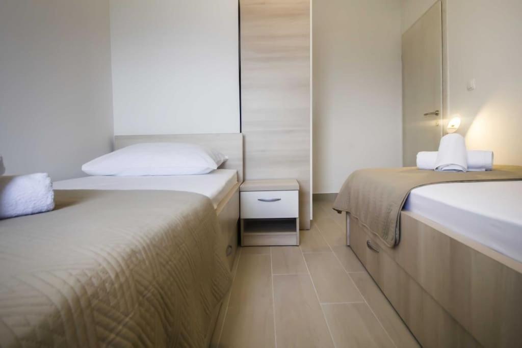 Holiday Home Aria 포드고라 외부 사진